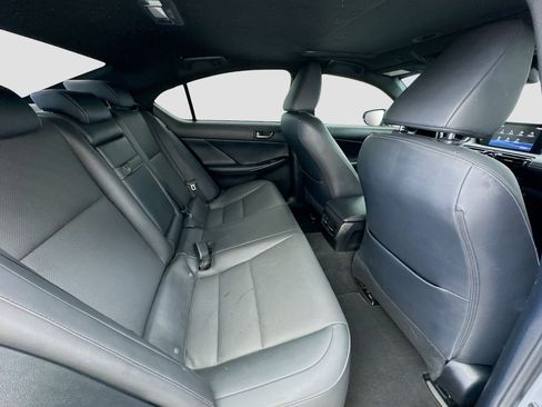 Used 2022 Lexus IS 300 w/ Premium Package RWD image 19