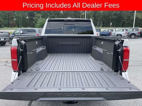 Used 2024 Toyota Tacoma SR5 AWD/4WD image 14