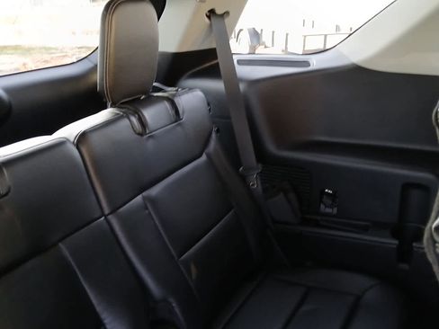 Used 2020 Ford Explorer XLT w/ Equipment Group 202A image 70