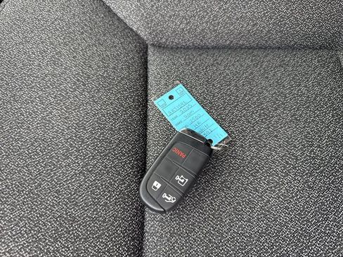 Used 2025 RAM ProMaster 2500 w/ Convenience Group image 26