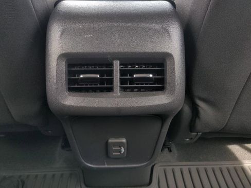 Used 2024 Chevrolet Equinox LS FWD image 26