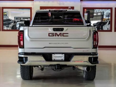 Used 2023 GMC Sierra 2500 SLT w/ SLT Convenience Package image 10