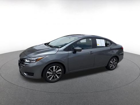 Used 2025 Nissan Versa SV FWD image 8