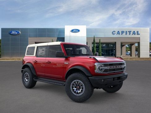 New 2026 Ford Bronco Outer Banks image 7