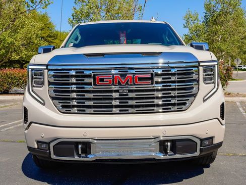 New 2026 GMC Sierra 1500 Denali w/ Denali Reserve Package image 4