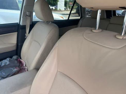 Used 2019 Subaru Outback 3.6R Limited AWD/4WD image 7