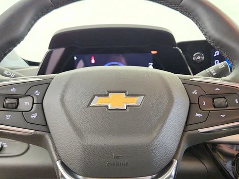 Used 2025 Chevrolet Trax LT w/ Driver Confidence Package FWD image 18