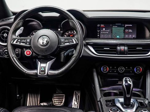 Used 2022 Alfa Romeo Stelvio Quadrifoglio w/ Active Assist Plus Package AWD/4WD image 17