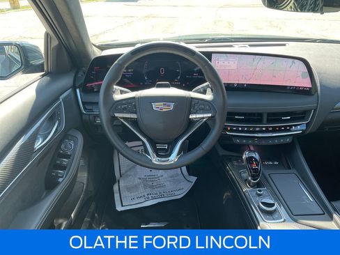 Used 2026 Cadillac CT5 V w/ Technology Package AWD/4WD image 25