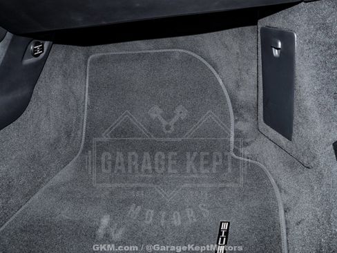 Used 2014 Porsche 911 Turbo S image 95