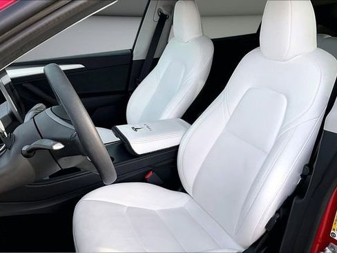 Used 2023 Tesla Model Y Performance image 20