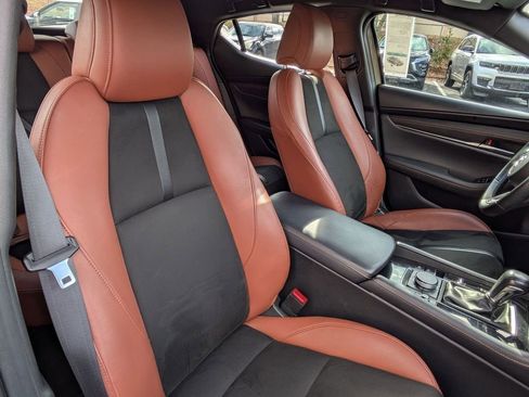 Used 2024 MAZDA MAZDA3 s image 28