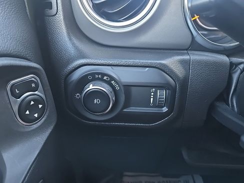 Used 2023 Jeep Wrangler Unlimited Rubicon w/ Safety Group image 51