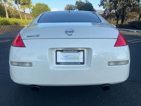 Used 2008 Nissan 350Z Coupe w/ Cargo Convenience Pkg image 4