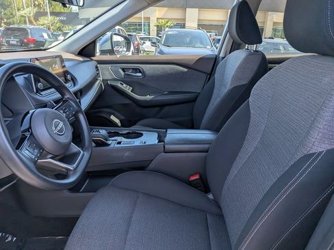 Used 2023 Nissan Rogue SV FWD image 15