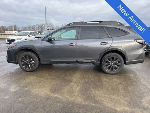Certified 2025 Subaru Outback Onyx Edition image 4