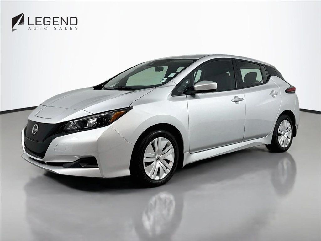 Used 2025 Nissan Leaf S FWD image 1