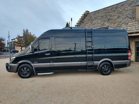 Used 2014 Mercedes-Benz Sprinter 2500 image 10