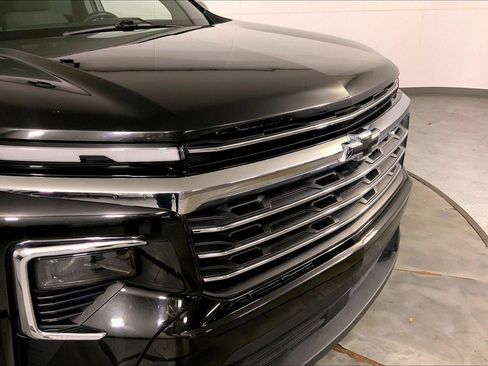 Used 2024 Chevrolet Traverse LT FWD image 28