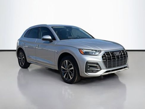 Used 2021 Audi Q5 Premium w/ Convenience Package image 1