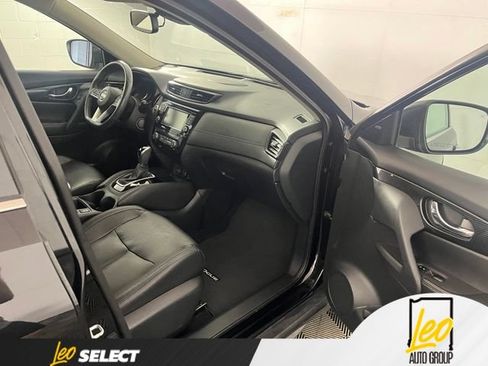 Used 2018 Nissan Rogue SL AWD/4WD image 13