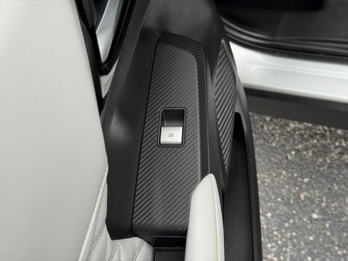 Used 2023 Mitsubishi Outlander SEL FWD image 18