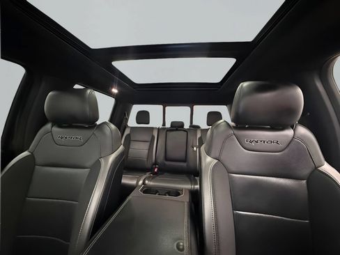 Used 2019 Ford F150 Raptor w/ Equipment Group 802A Luxury AWD/4WD image 16