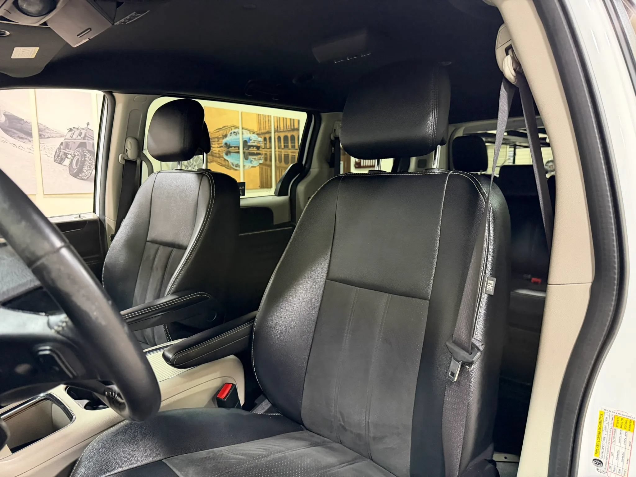 Used 2019 Dodge Grand Caravan SXT FWD image 44
