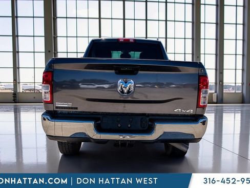 Used 2024 RAM 2500 Big Horn AWD/4WD image 29
