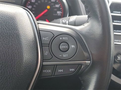 Used 2018 Toyota Camry XSE image 20