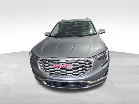 Used 2020 GMC Terrain Denali w/ LPO, Floor Liner Package FWD image 8