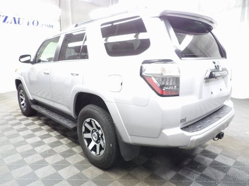 Used 2024 Toyota 4Runner TRD Off-Road Premium image 5