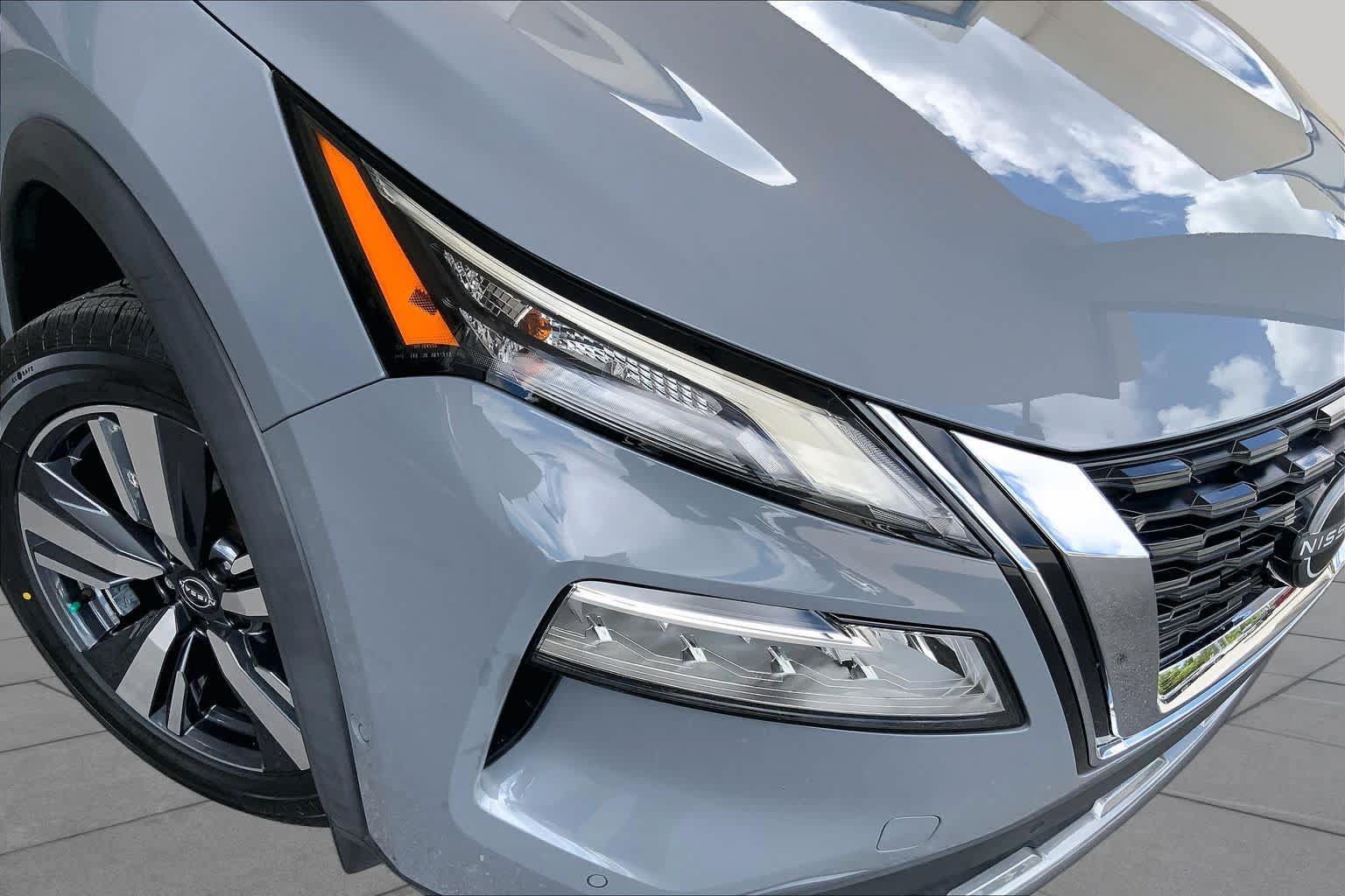 Used 2023 Nissan Rogue SL w/ SL Premium Package FWD image 27