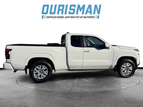 Used 2022 Nissan Frontier SV image 7