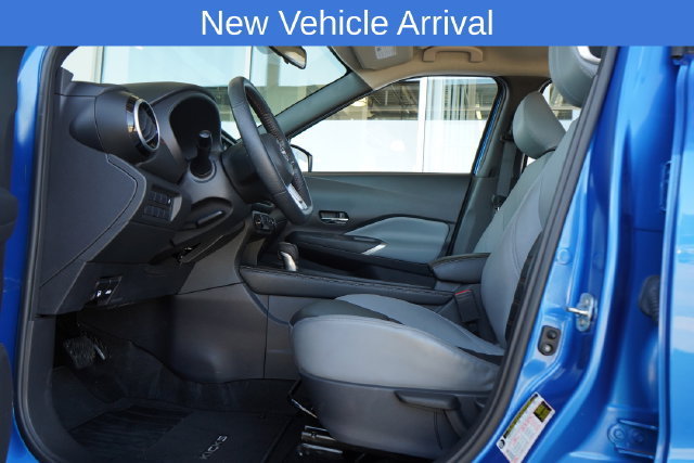 Used 2024 Nissan Kicks SR w/ SR Premium Package FWD image 25