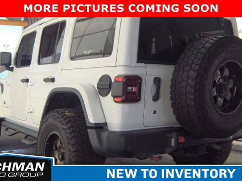 Used 2018 Jeep Wrangler Unlimited Rubicon AWD/4WD image 3