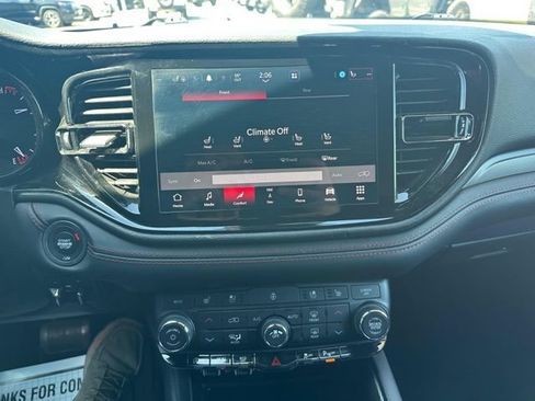 Used 2024 Dodge Durango GT AWD/4WD image 16