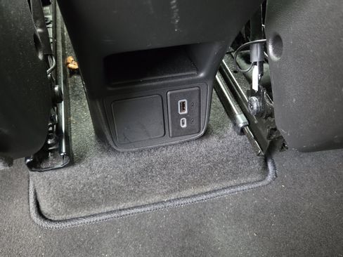 Used 2023 Buick Encore GX Select w/ Sport Touring Package image 29