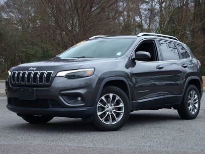 Used 2019 Jeep Cherokee Latitude Plus w/ Cold Weather Group