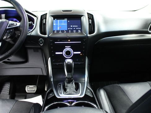 Used 2018 Ford Edge Sport w/ Equipment Group 401A image 18