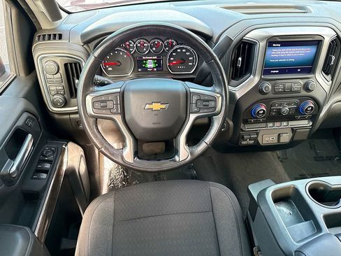 Used 2021 Chevrolet Silverado 2500 LT w/ Convenience Package image 16
