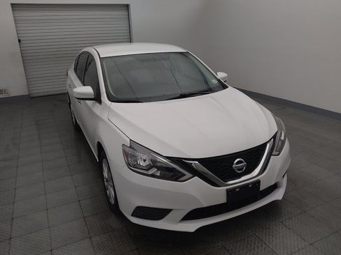 Used 2019 Nissan Sentra SV FWD image 14