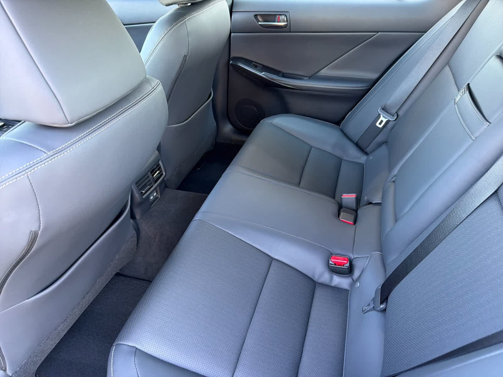 Used 2026 Lexus IS 350 F Sport w/ Accessory Package Z1 AWD/4WD image 4