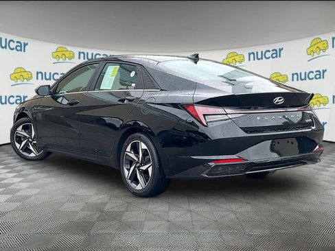 Used 2022 Hyundai Elantra Limited image 4