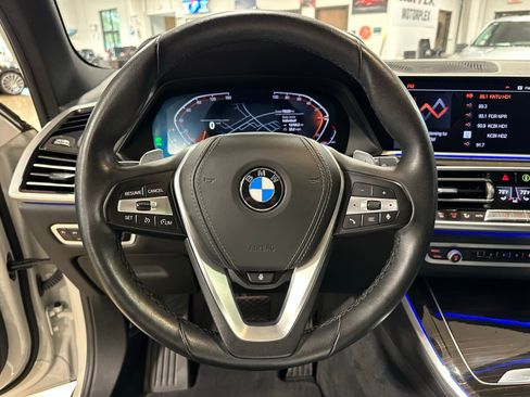 Used 2021 BMW X5 xDrive40i w/ Convenience Package image 17