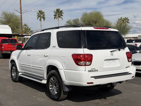 Used 2007 Toyota Sequoia SR5 image 8