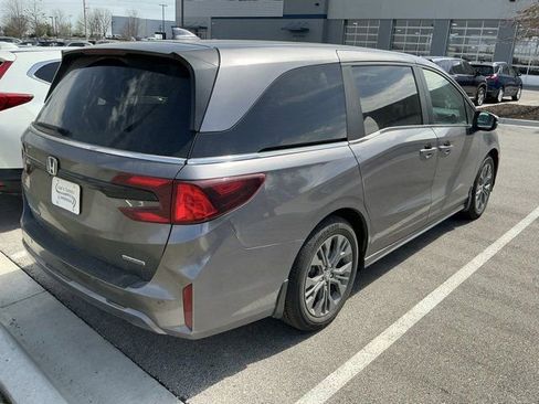 Used 2026 Honda Odyssey Touring image 5