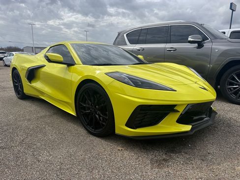 Used 2023 Chevrolet Corvette Stingray Premium Conv w/ Z51 Performance Package image 3