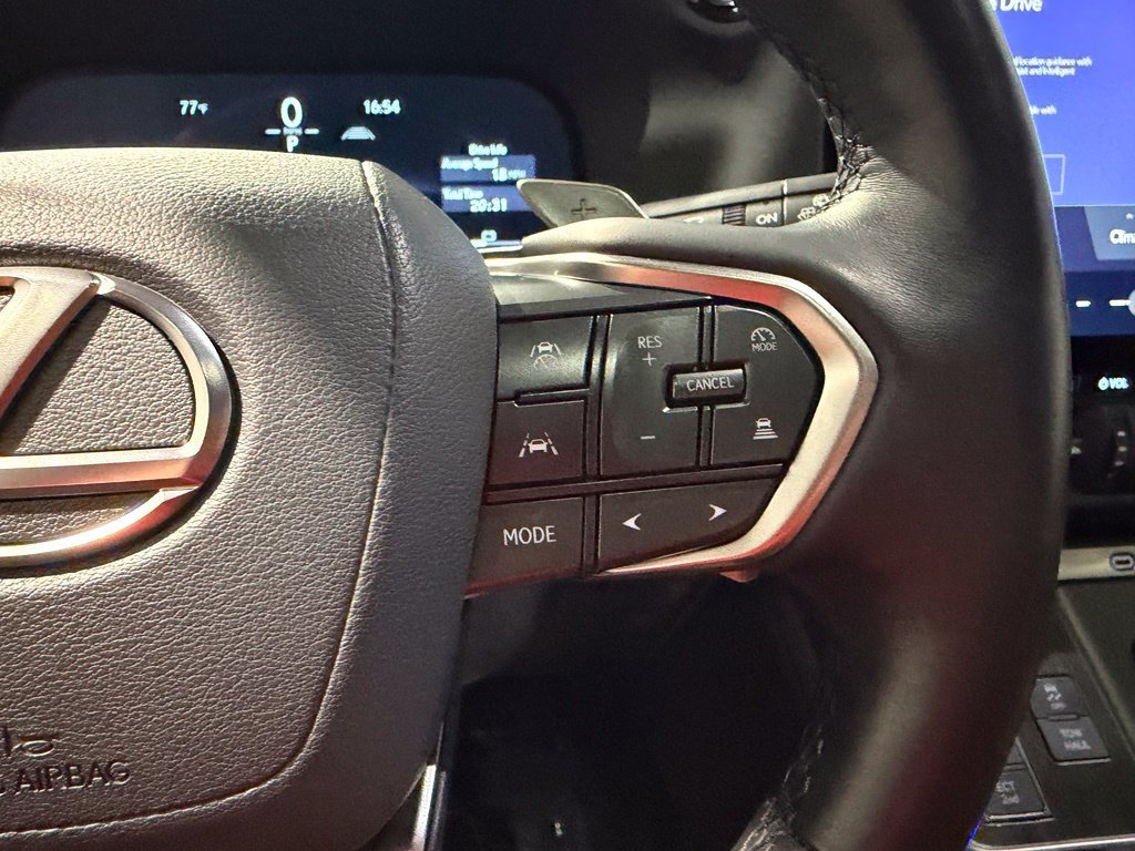 Used 2024 Lexus GX 550 w/ Accessory Package (Z1) AWD/4WD image 15