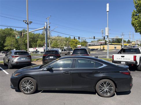 Certified 2024 Lexus ES 350 w/ Premium Package FWD image 2